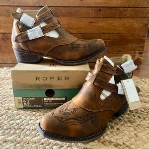 Roper Willa Booties 8.5-NWTB